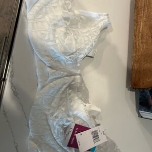 Olga White Floral Lace Bralette 40D nwt